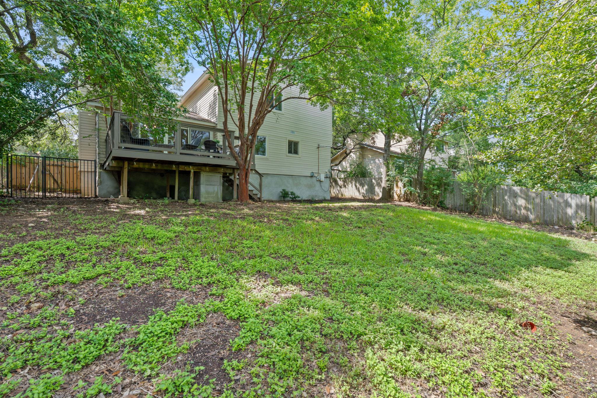 3633 Peregrine Falcon DR