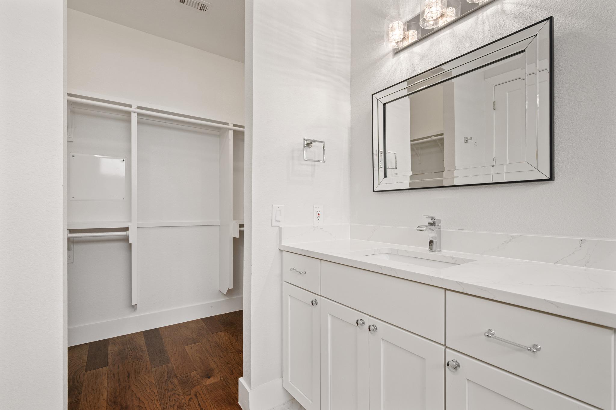 5511 Avenue G # 1