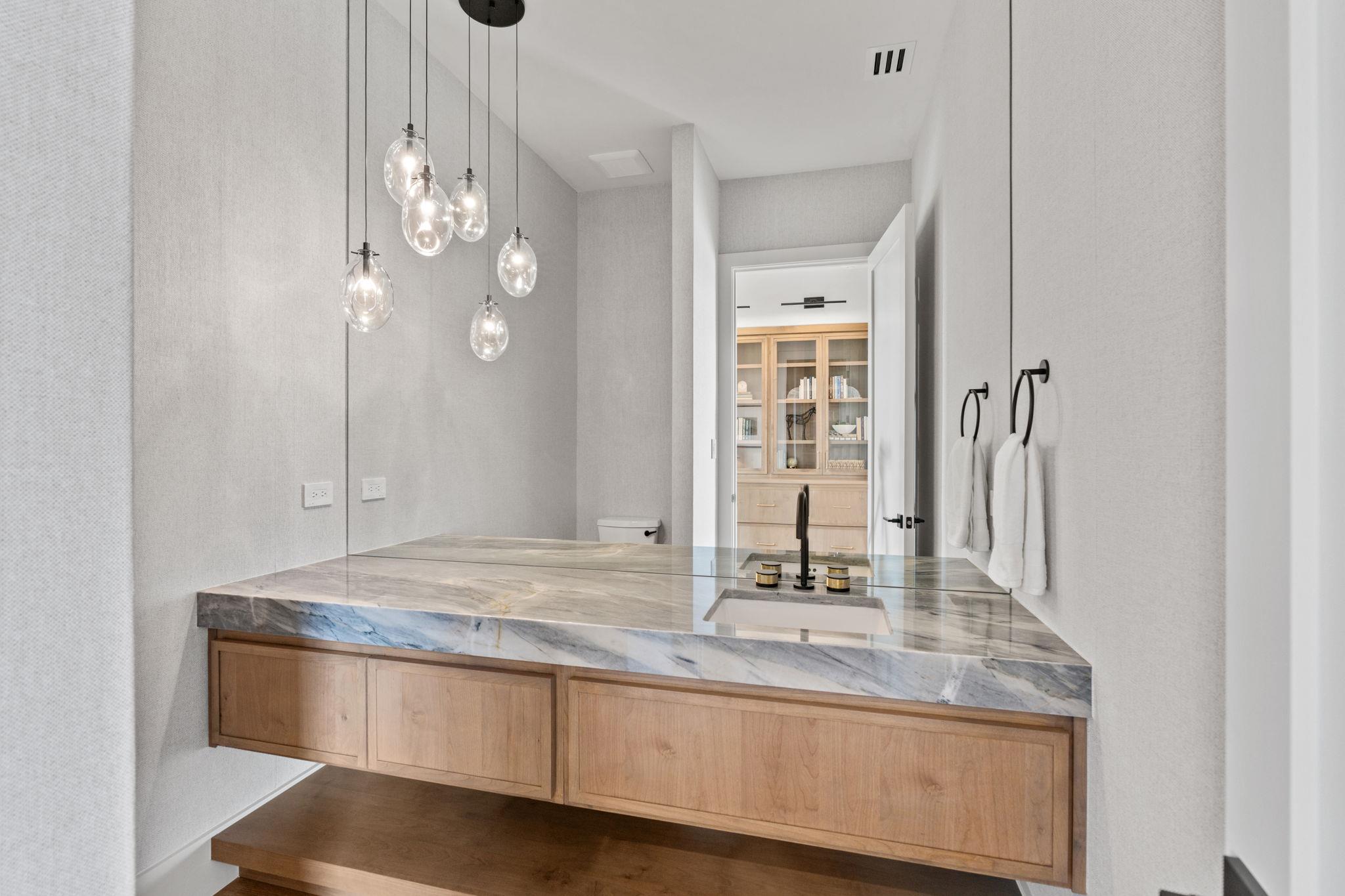 1779 Grande View TRL