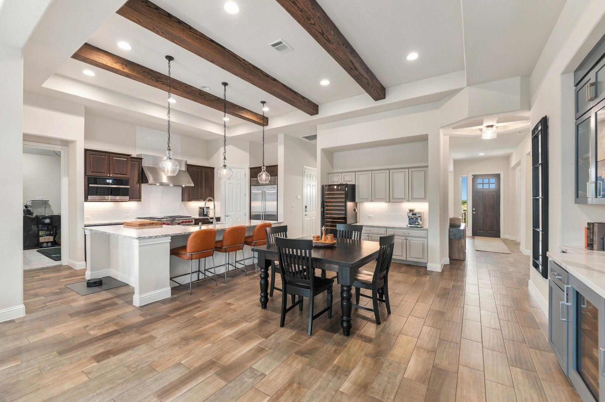 1108 Gato Del Sol Ave