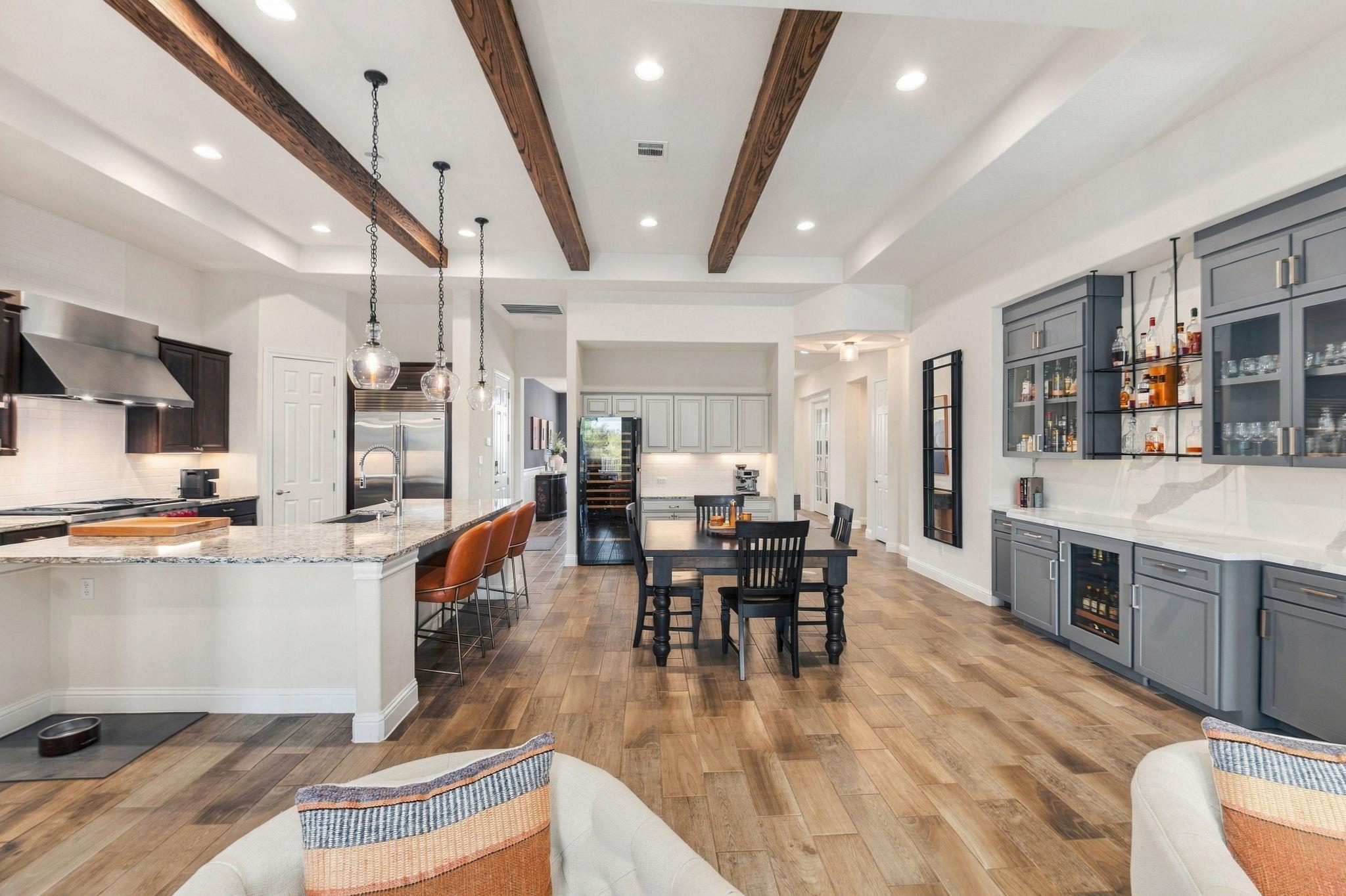 1108 Gato Del Sol Ave