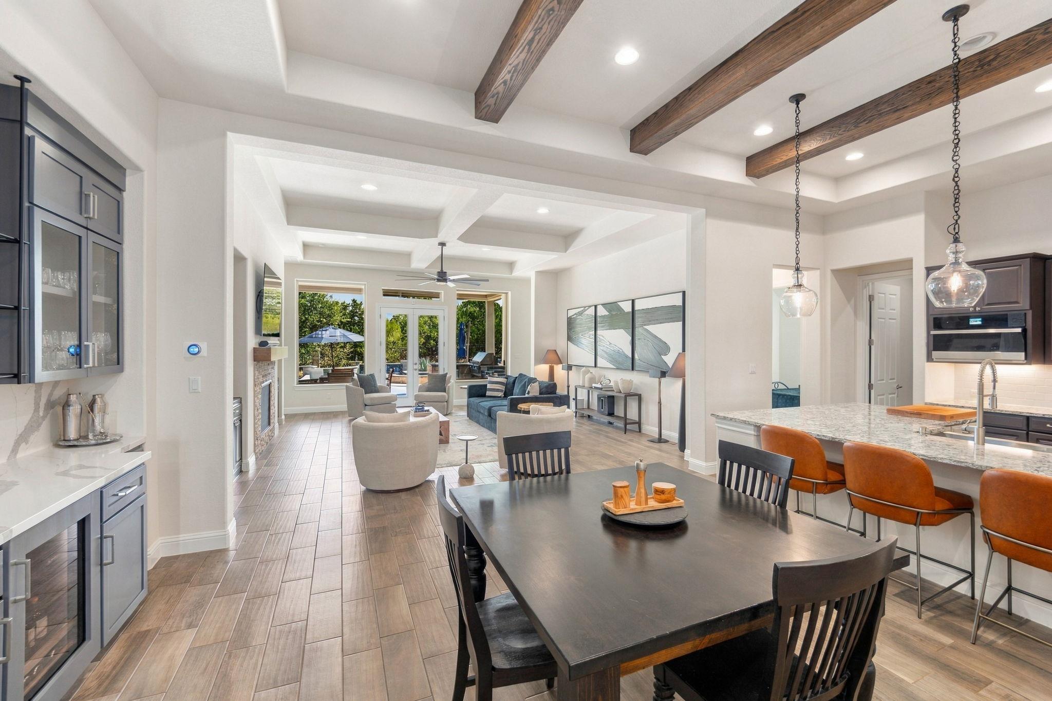 1108 Gato Del Sol Ave