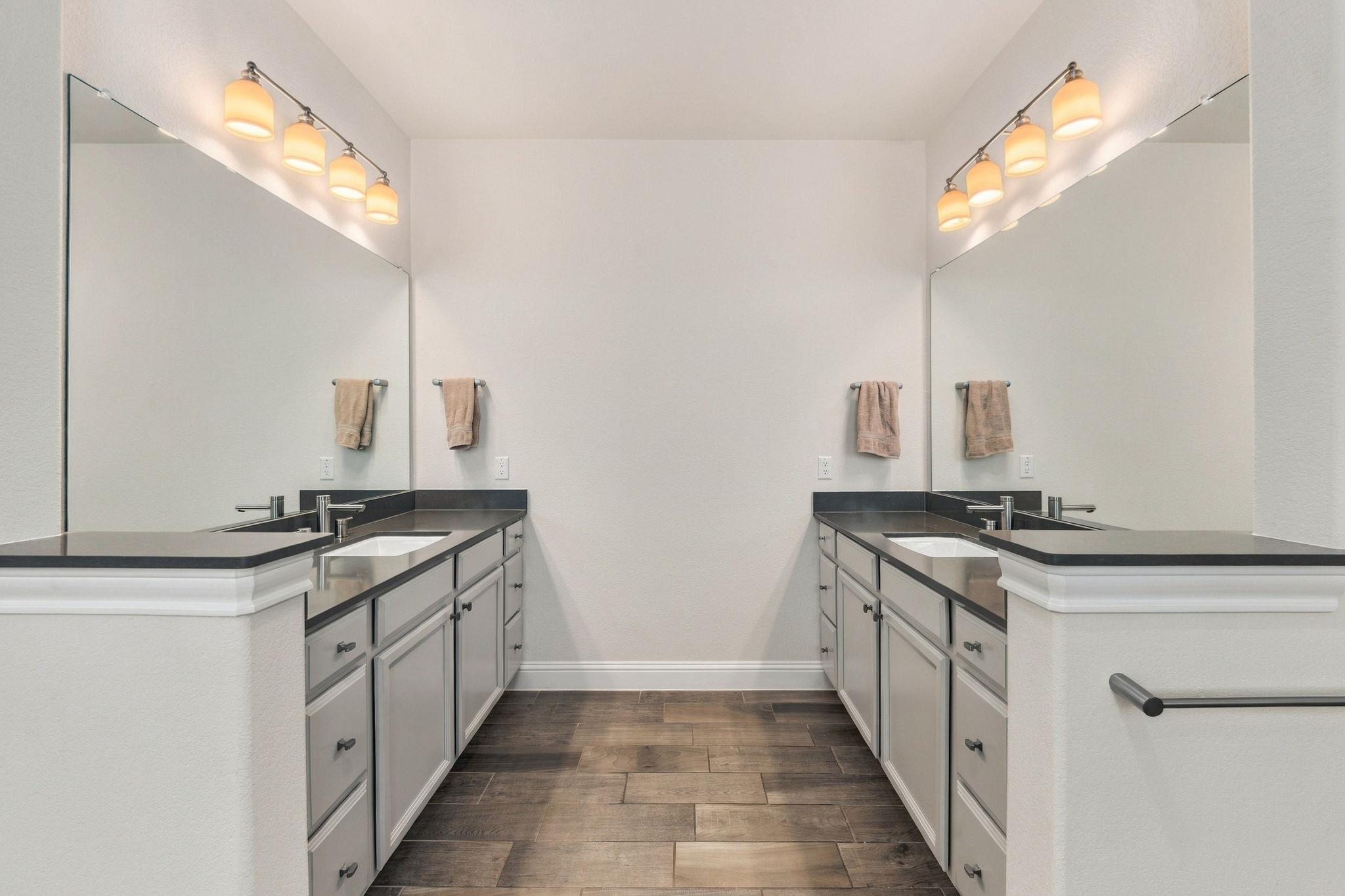 1108 Gato Del Sol Ave