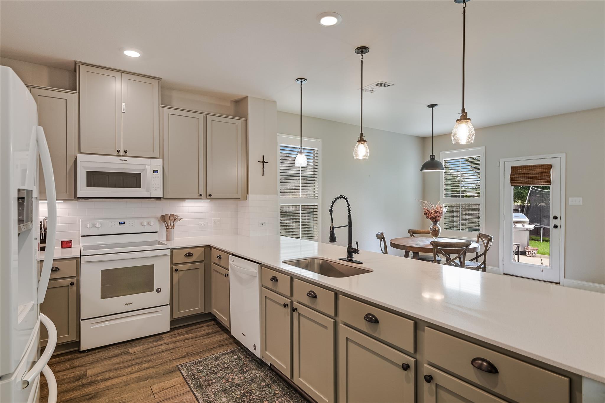 1008 Estes PARK