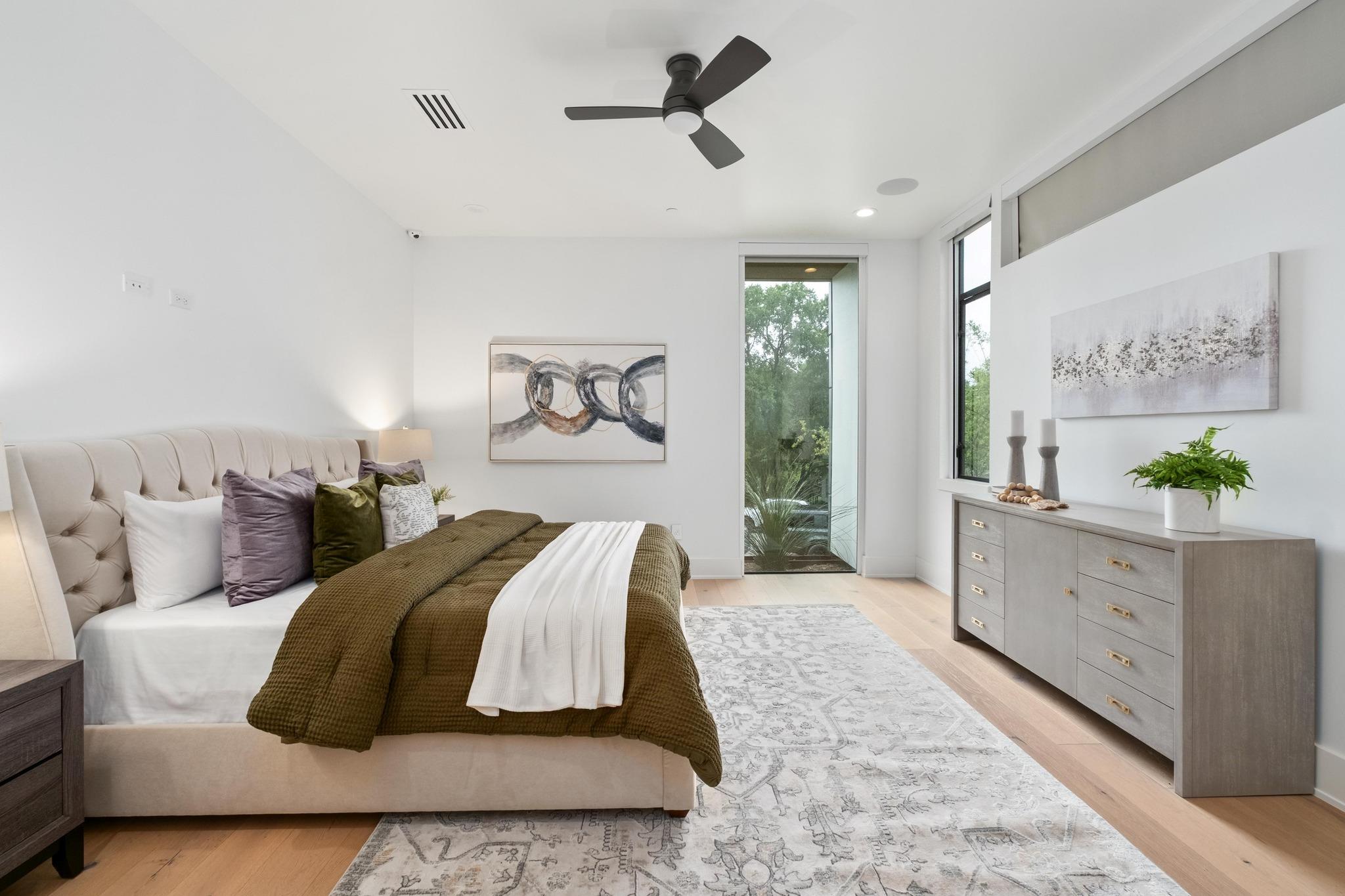 4811 Timberline DR