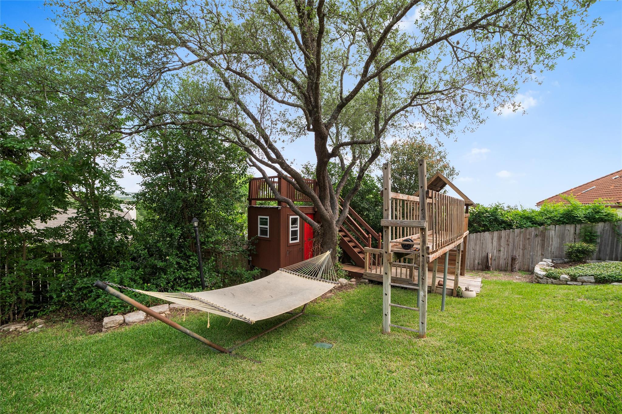 2006 WYCHWOOD DR