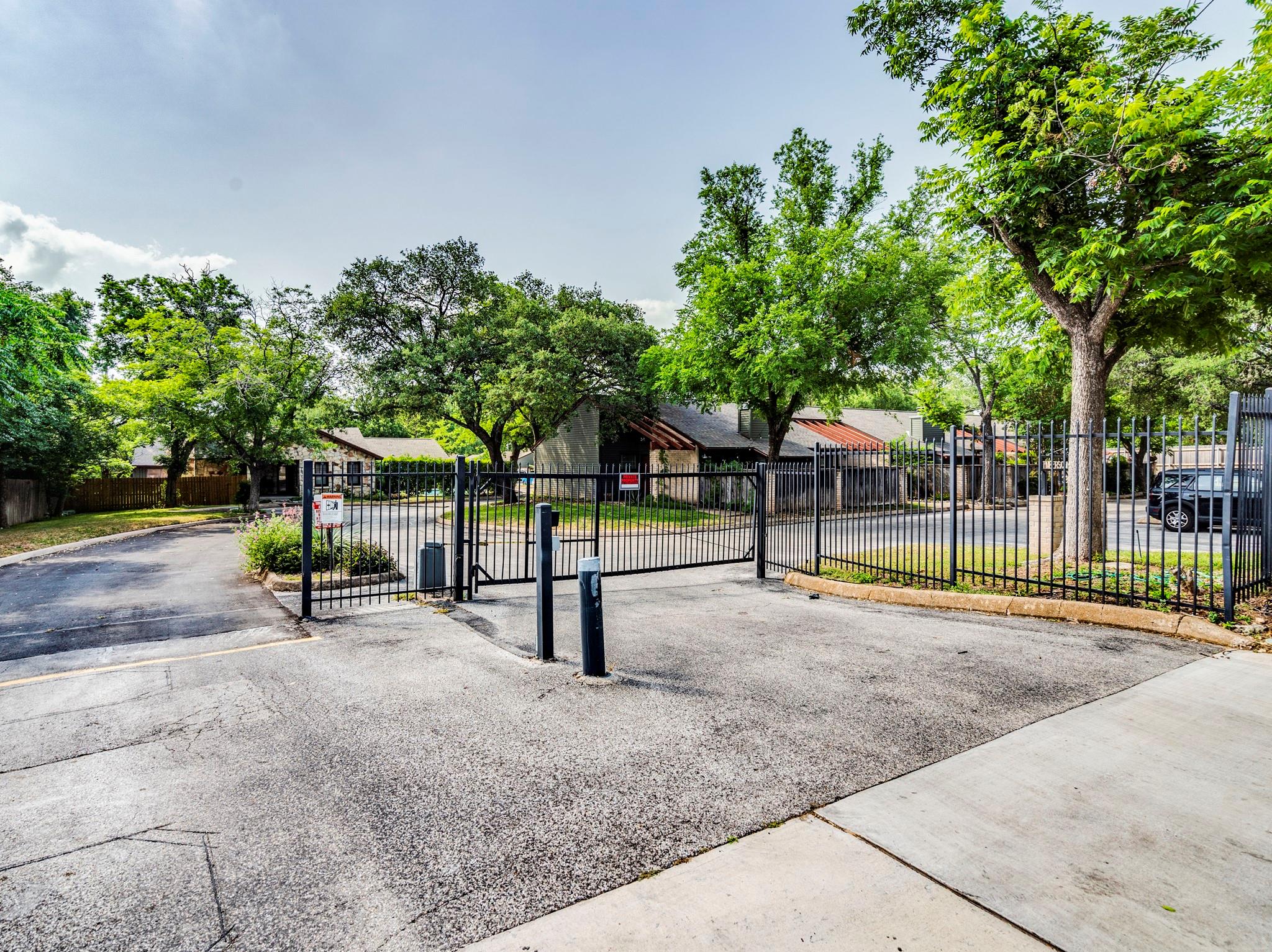 3815 Menchaca RD # 19