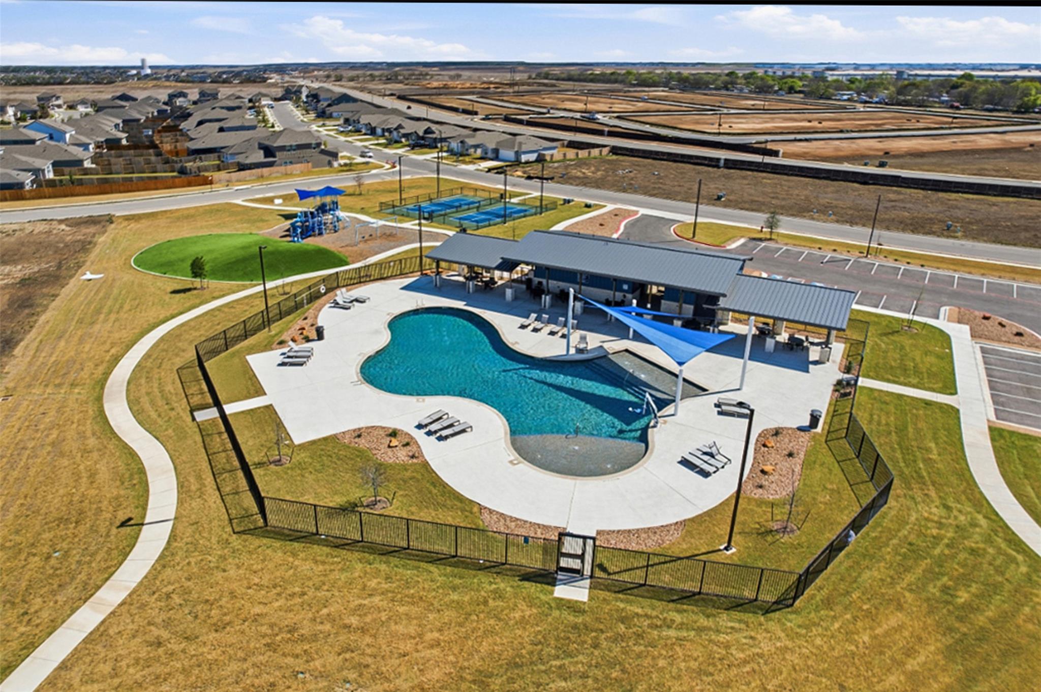 111 Granite Dome DR