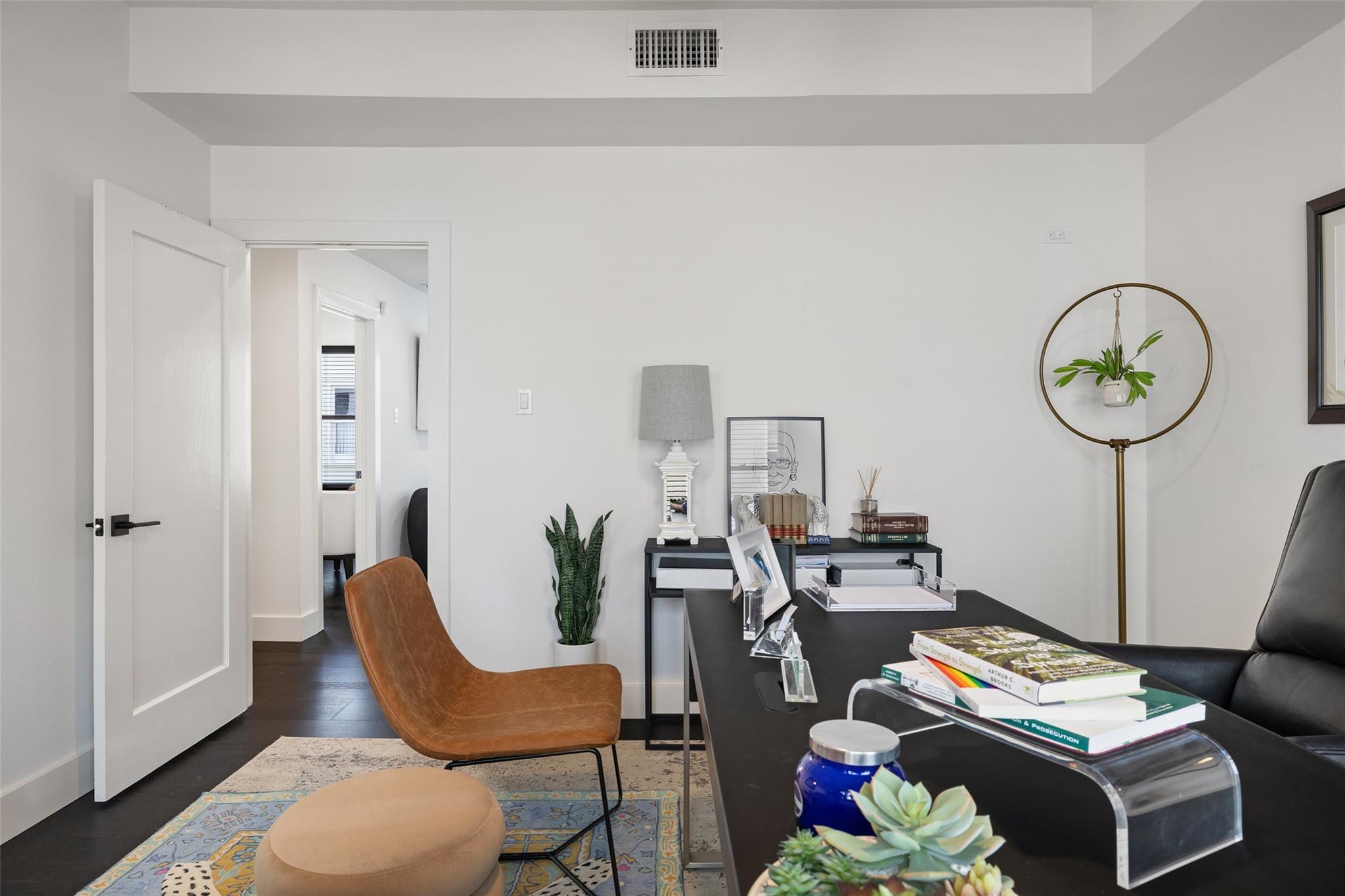 1004 West Ave
