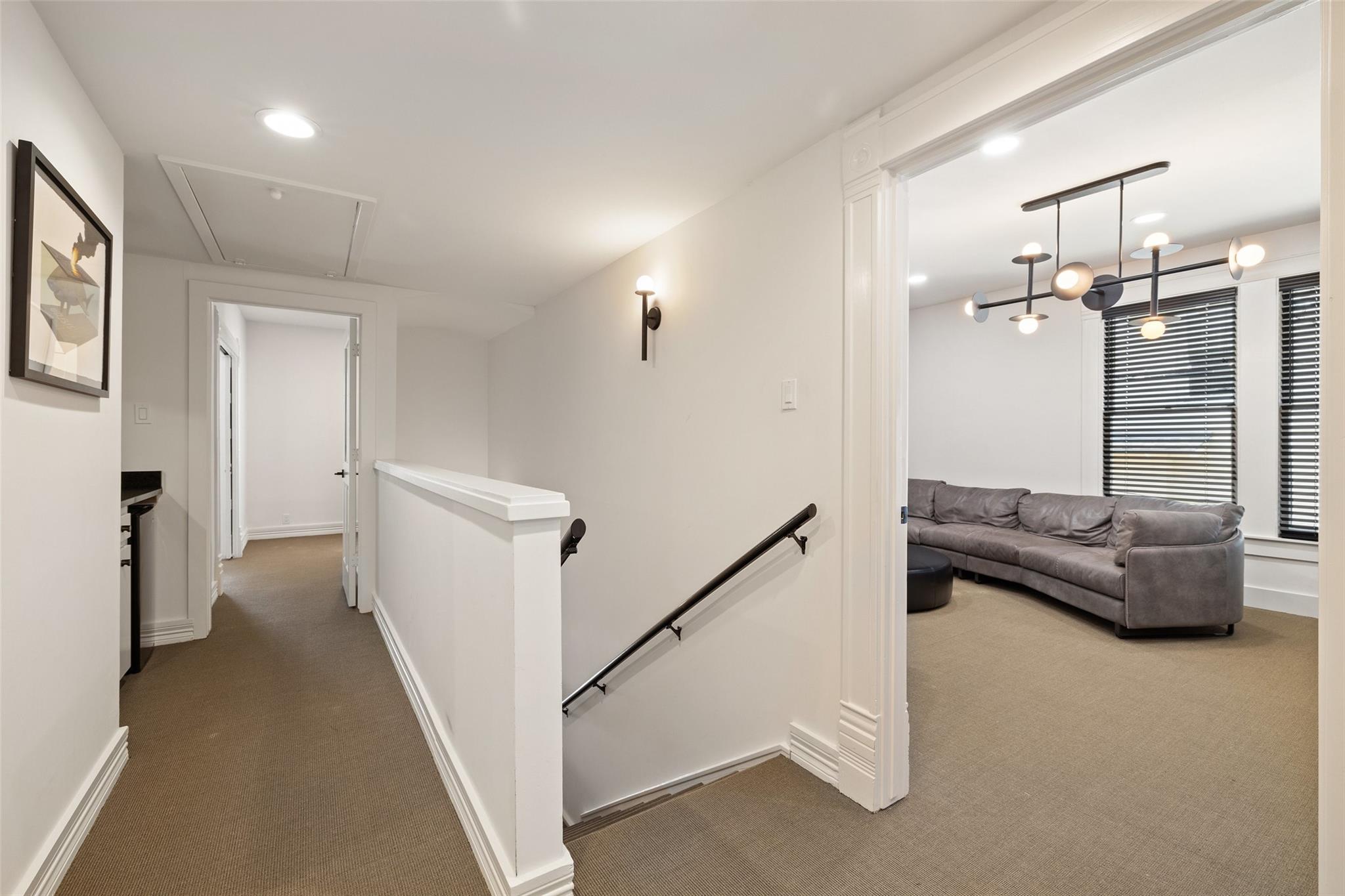 1004 West Ave
