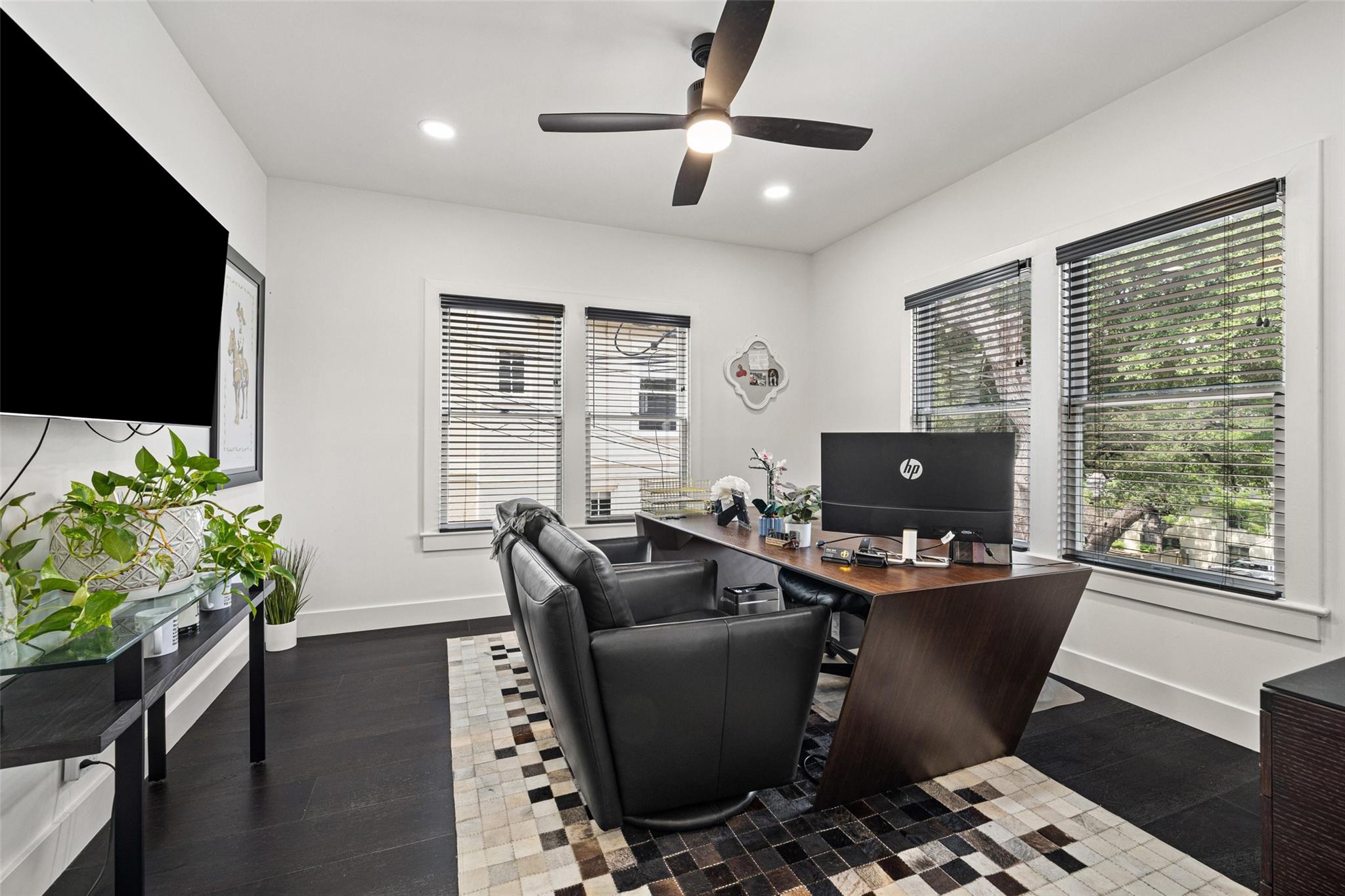 1004 West Ave