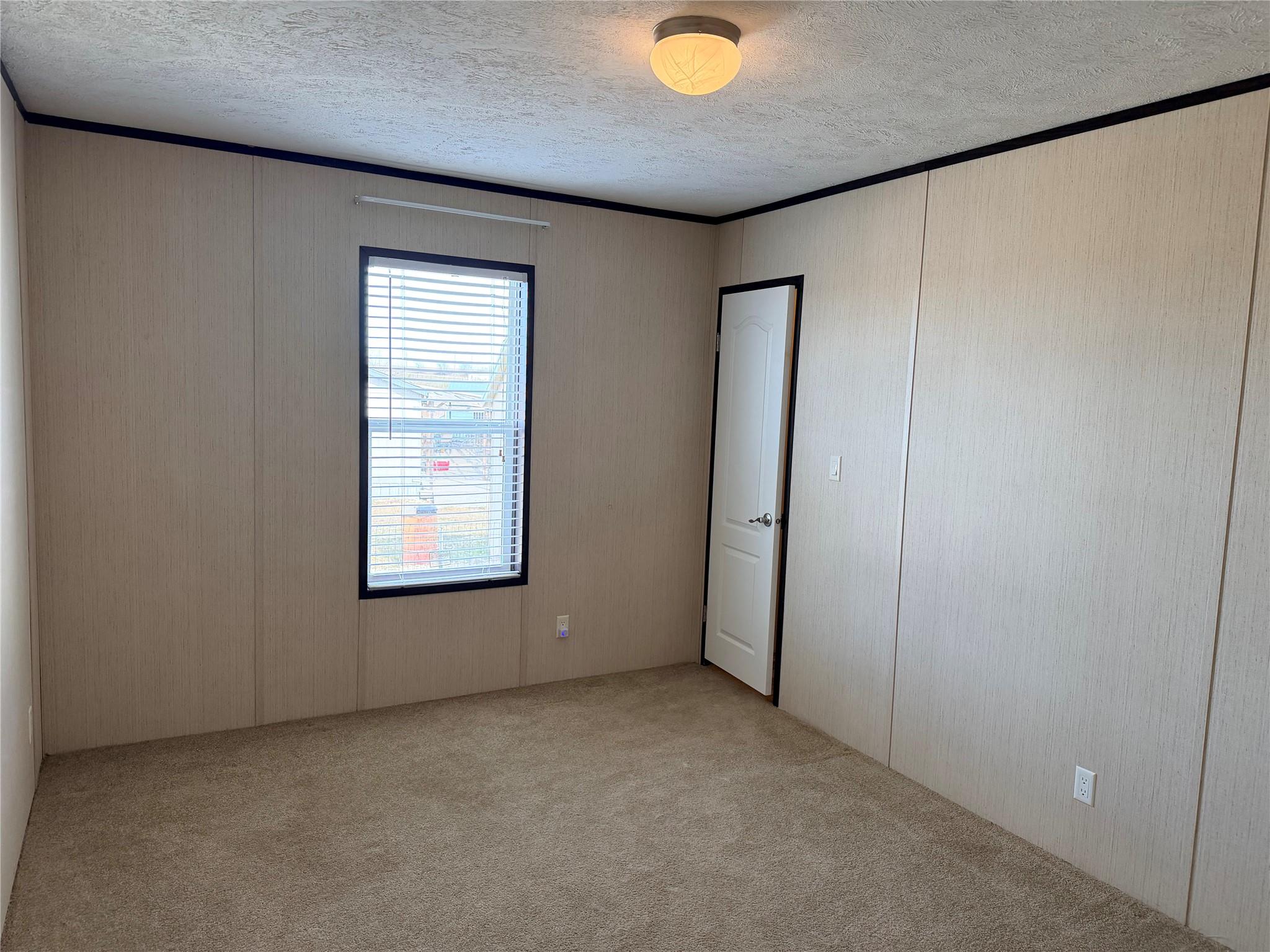 17310 State Hwy 95 S # B