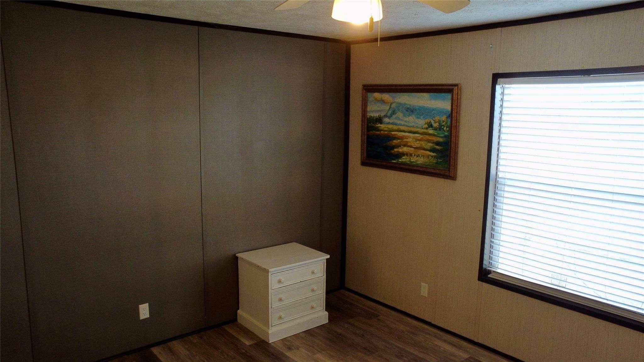 17310 State Hwy 95 S # B