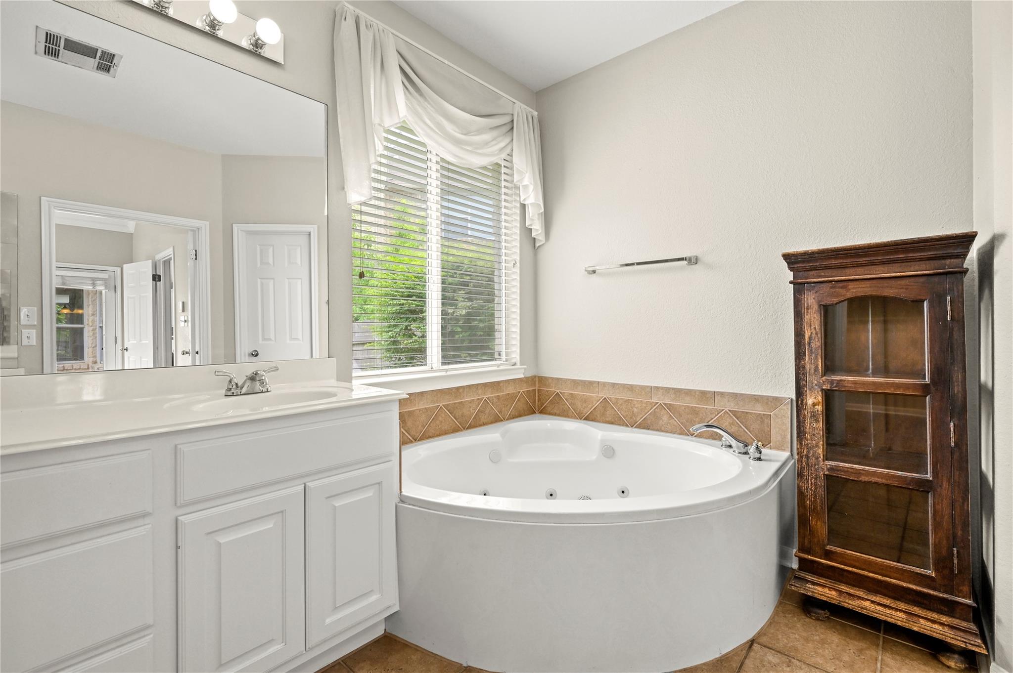 3508 Refugio Ct CT