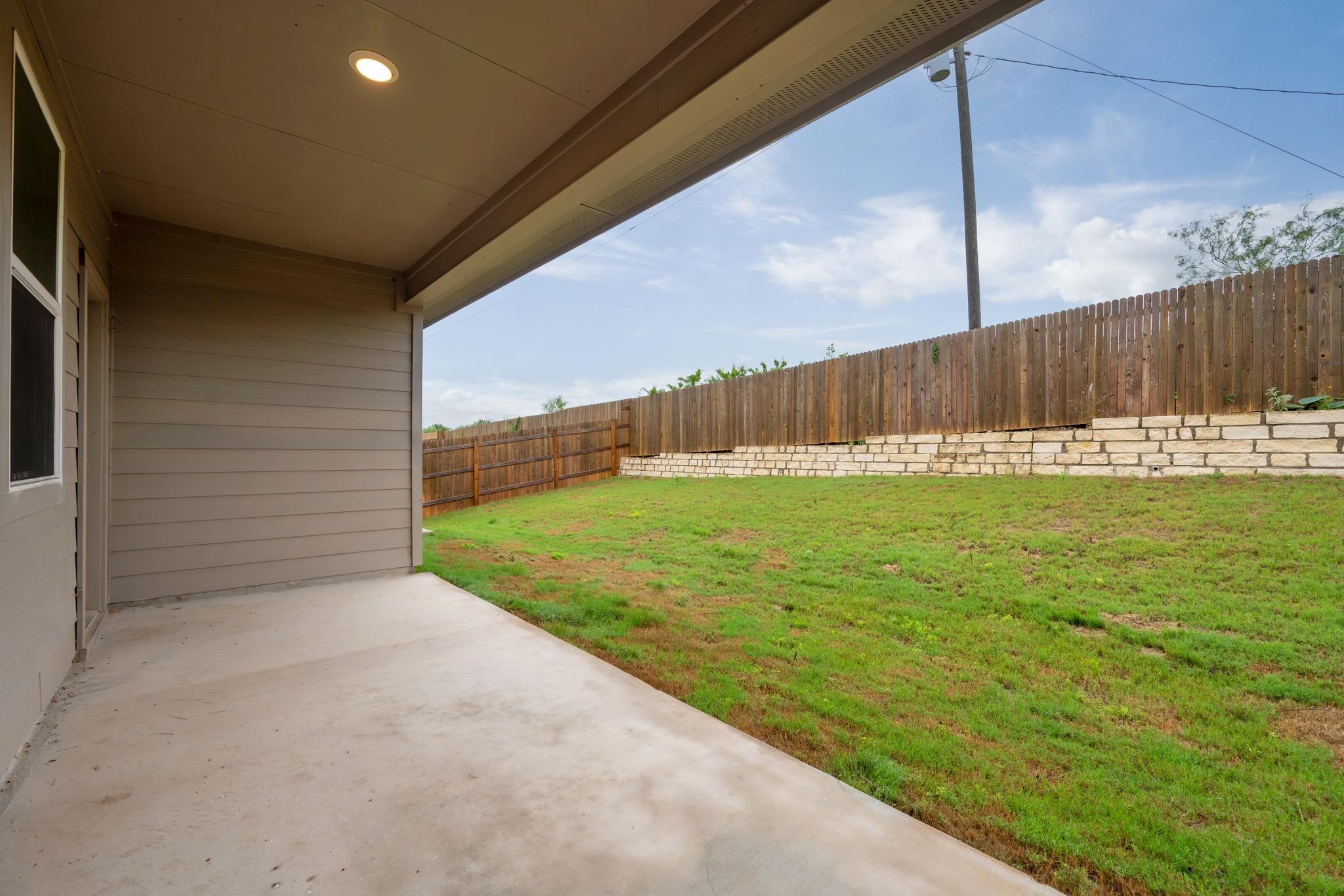 129 BRIGGS LN