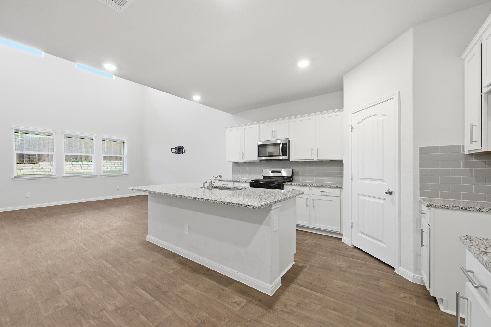 129 BRIGGS LN