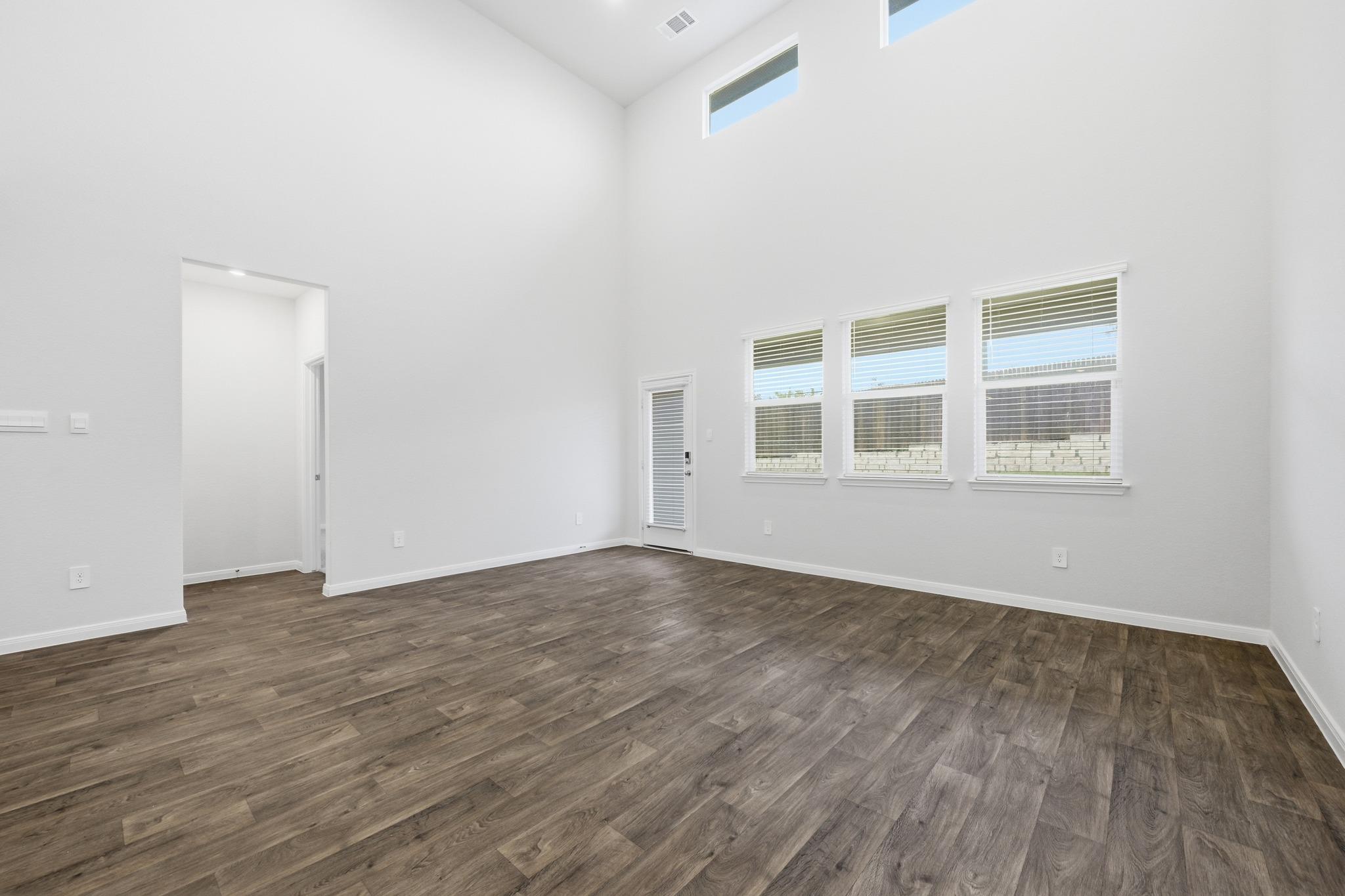 129 BRIGGS LN