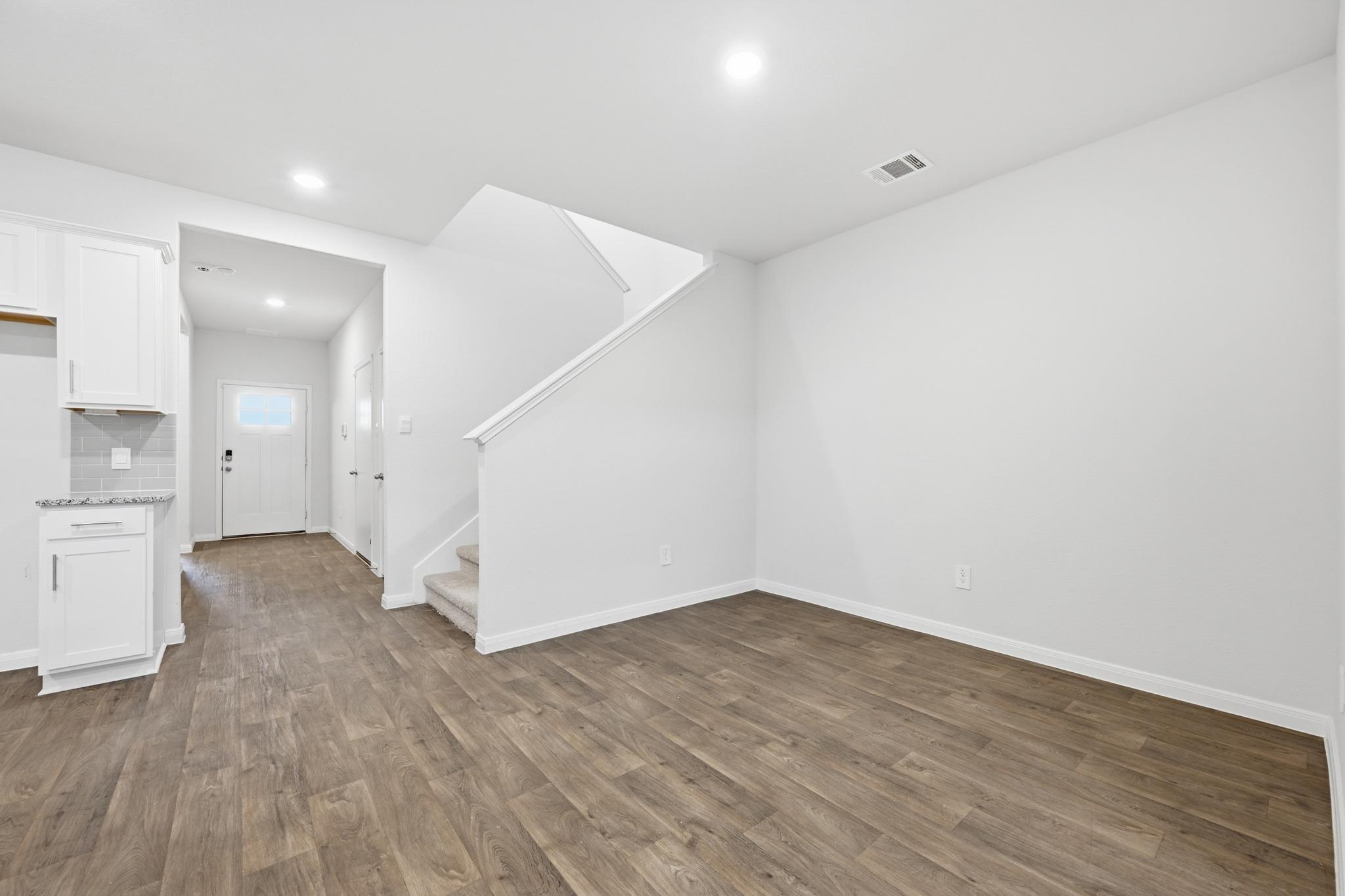 129 BRIGGS LN