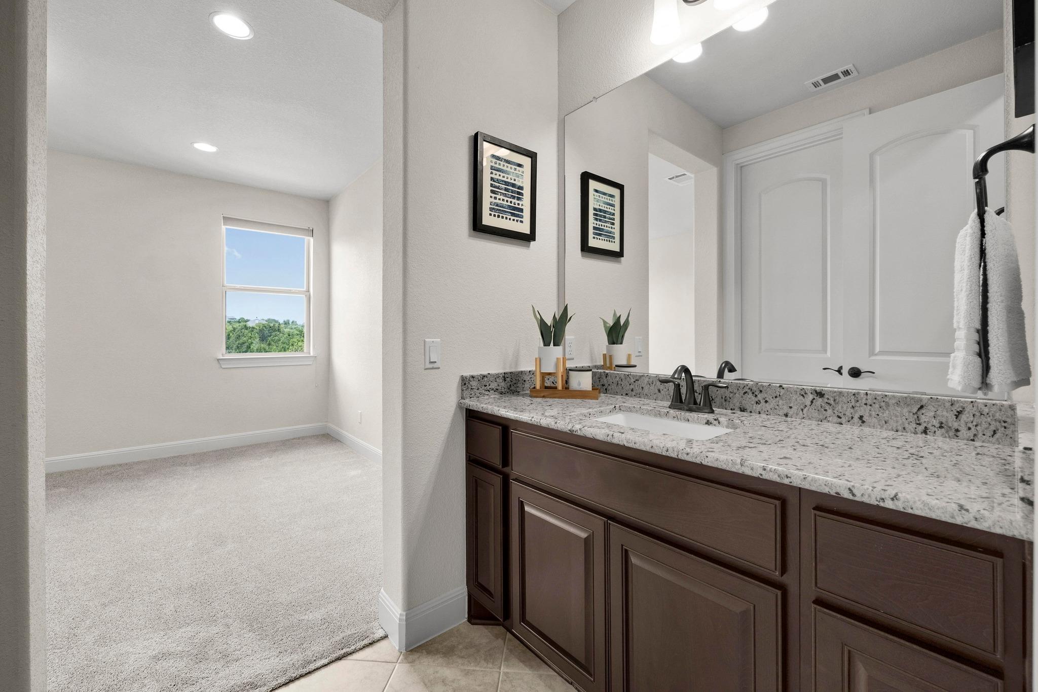 321 Wellborn RD