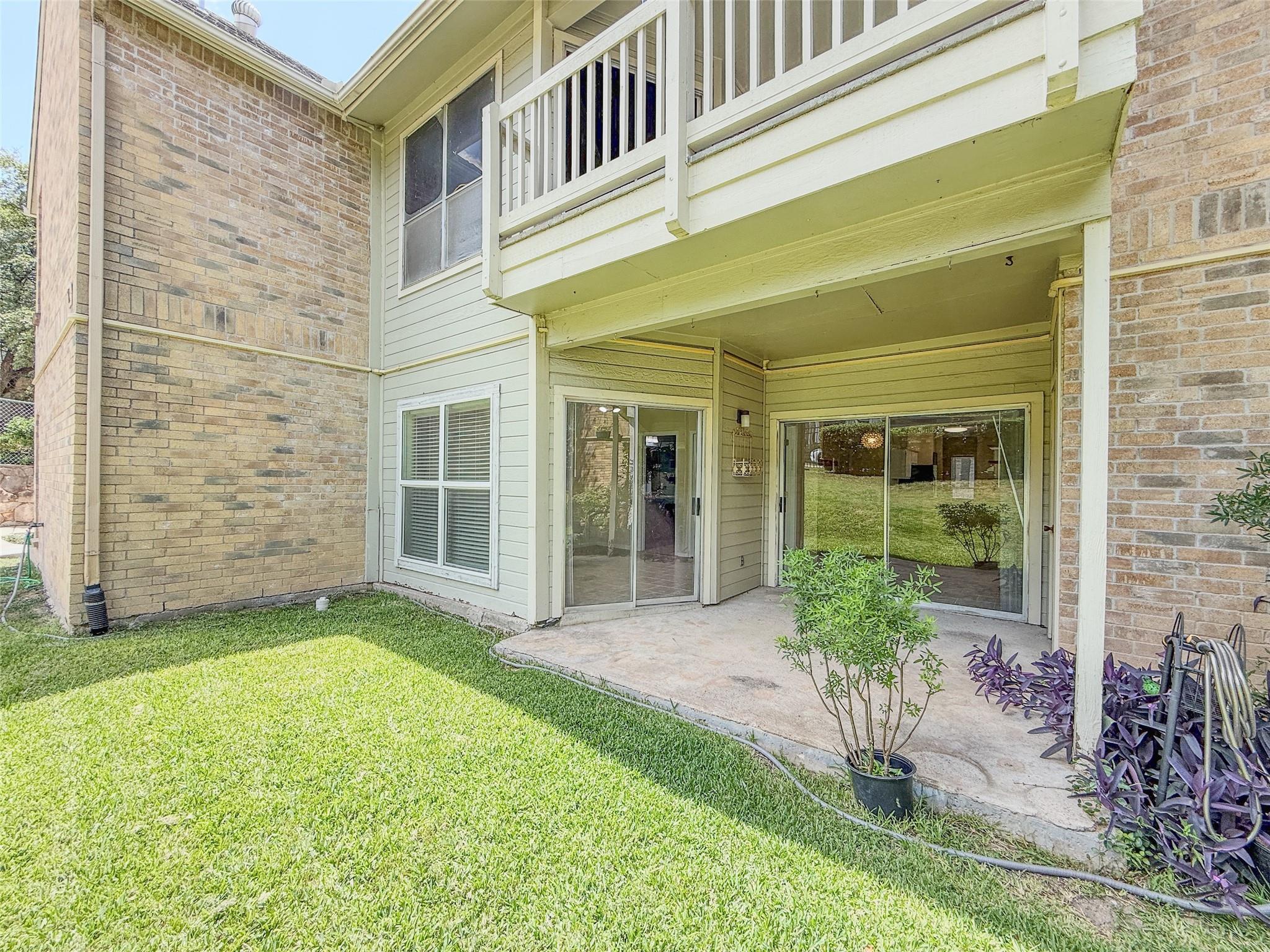 2450 Wickersham LN # 103