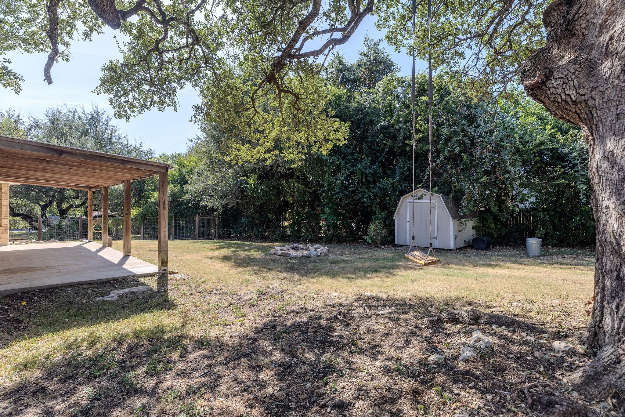 703 Post Oak CIR