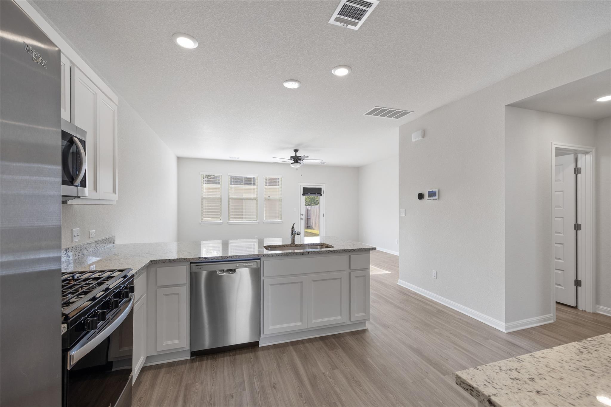 2412 Jack Nora WAY