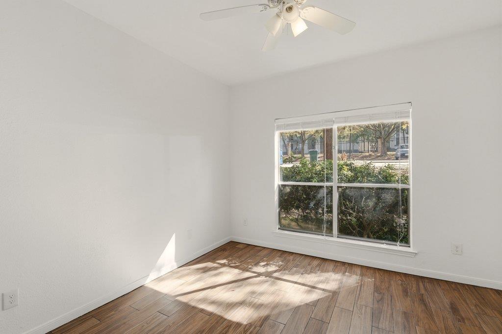 2450 Wickersham LN # 1006