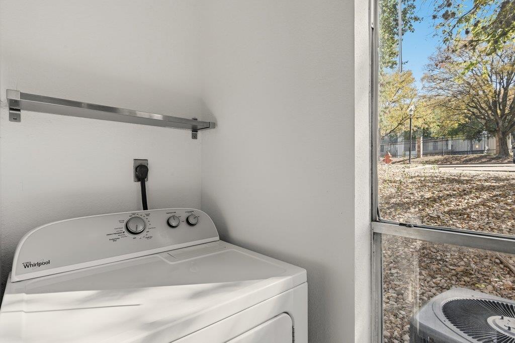 2450 Wickersham LN # 1006