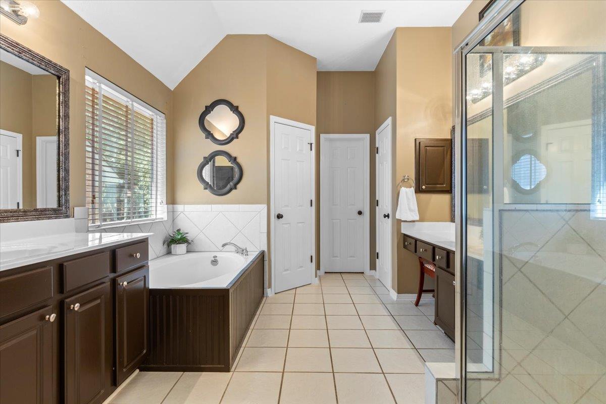 2932 Persimmon Valley TRL