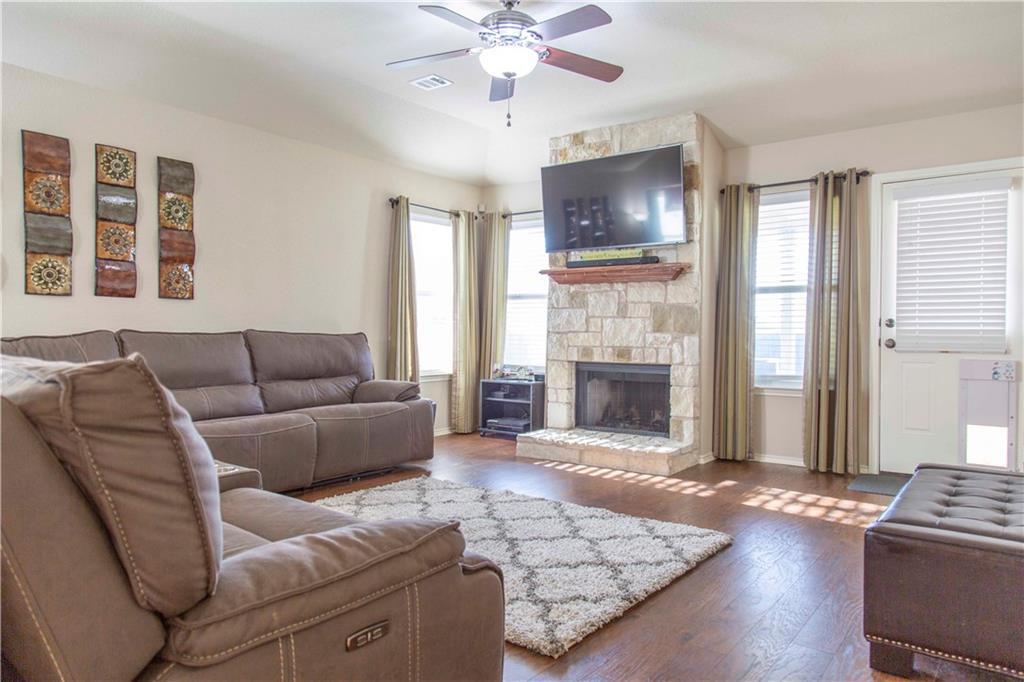 1907 Ripple Creek CT