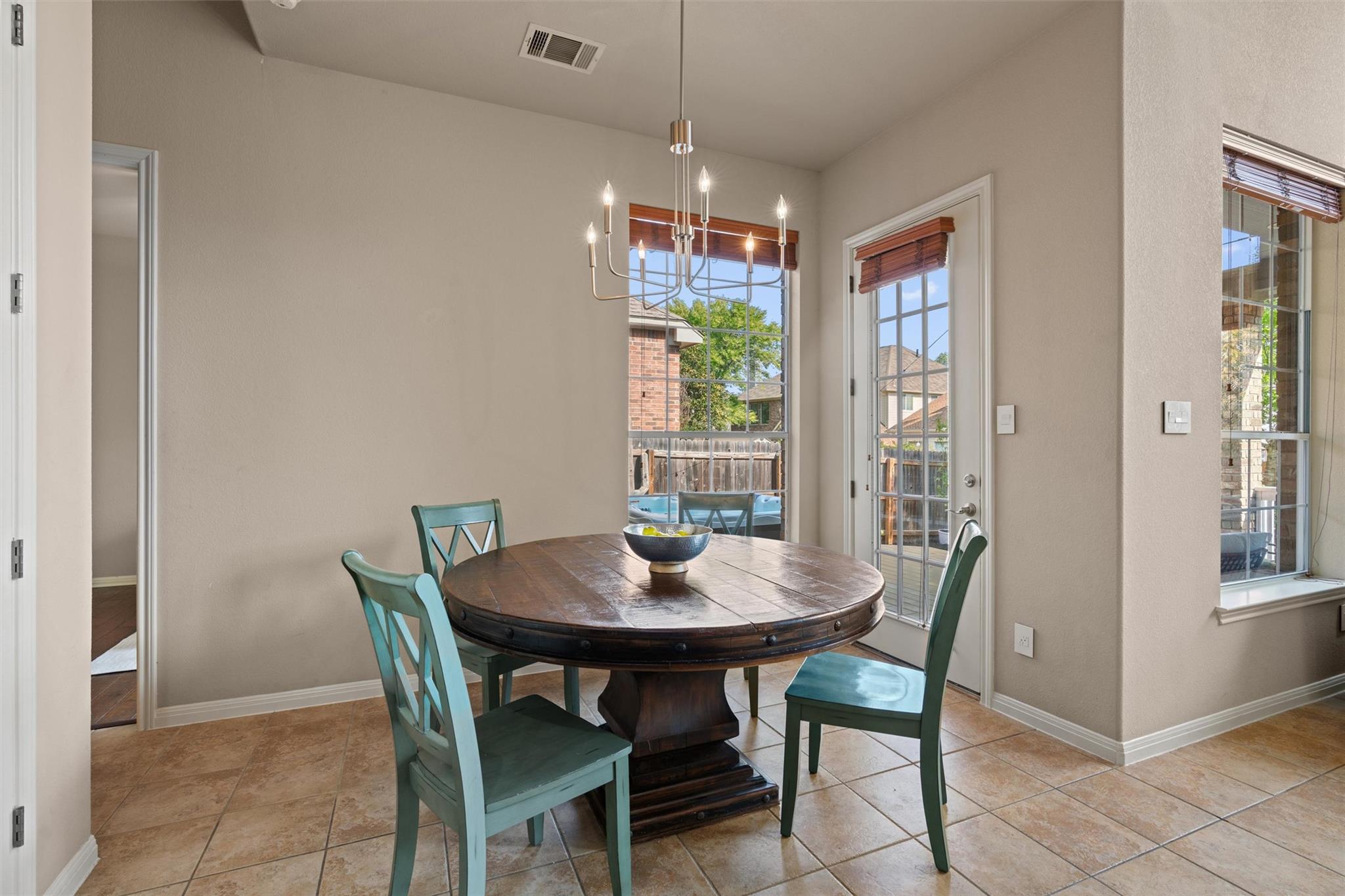 2606 Mexican Hat DR