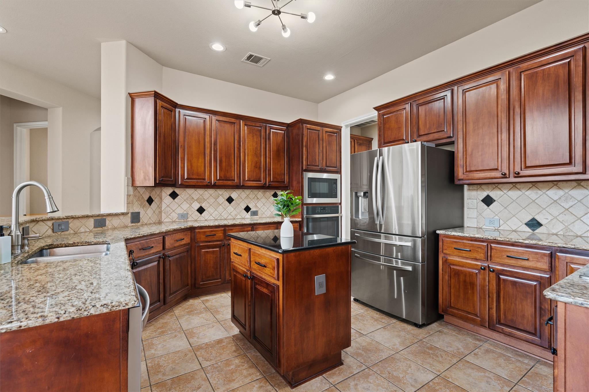 2606 Mexican Hat DR