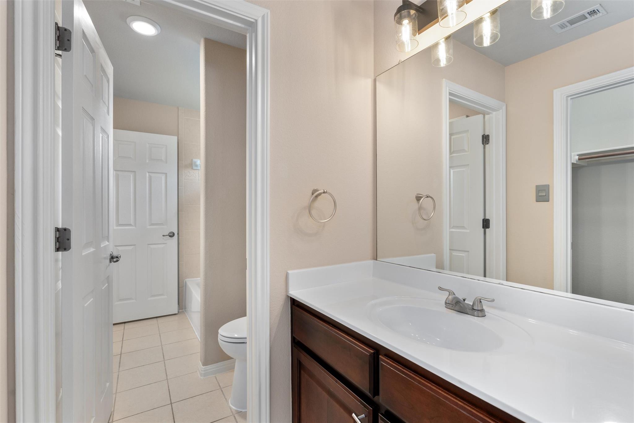 2606 Mexican Hat DR