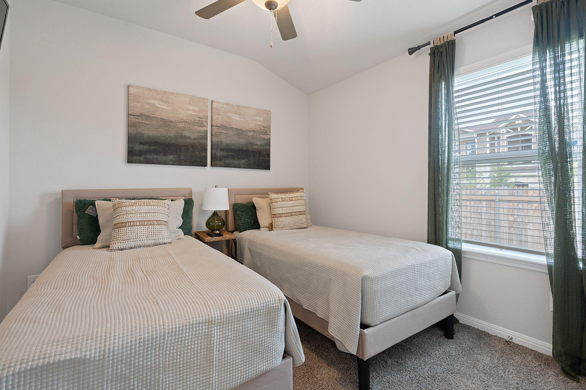 1005 Main ST