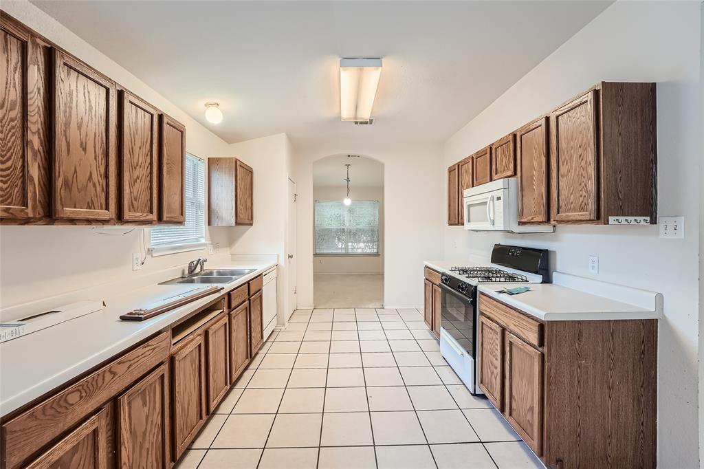 126 Salado DR