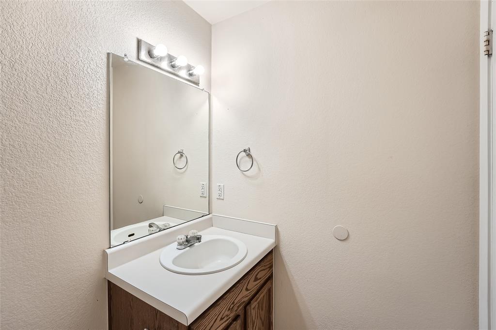 126 Salado DR