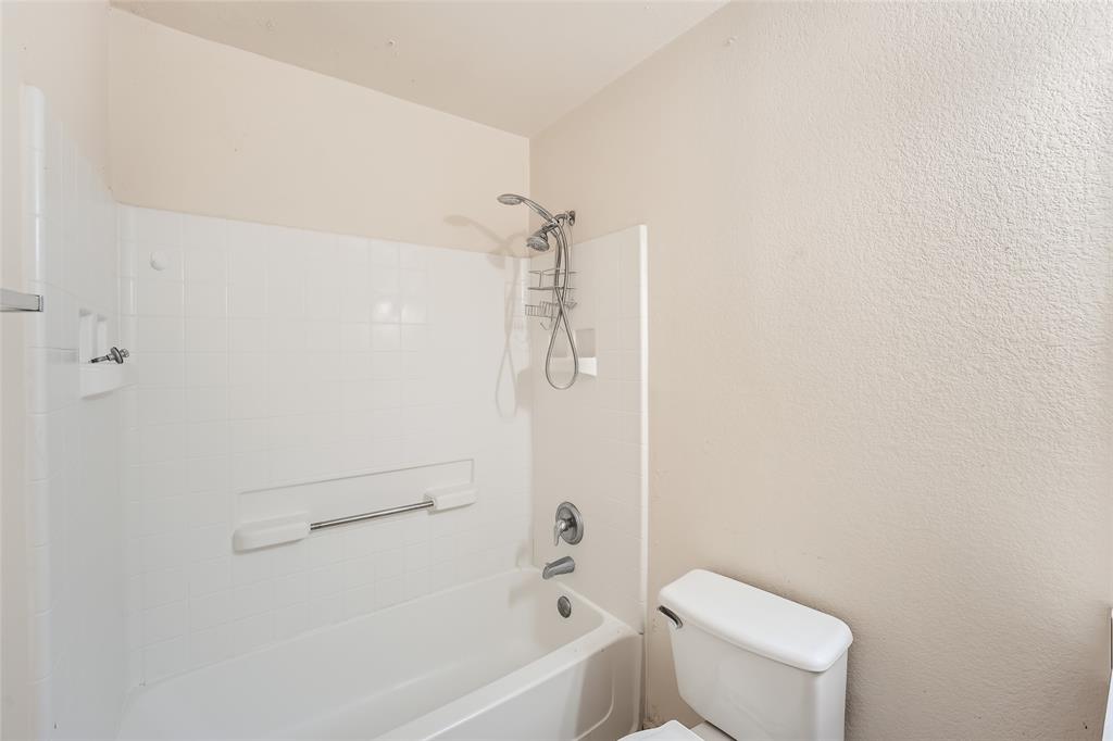 126 Salado DR