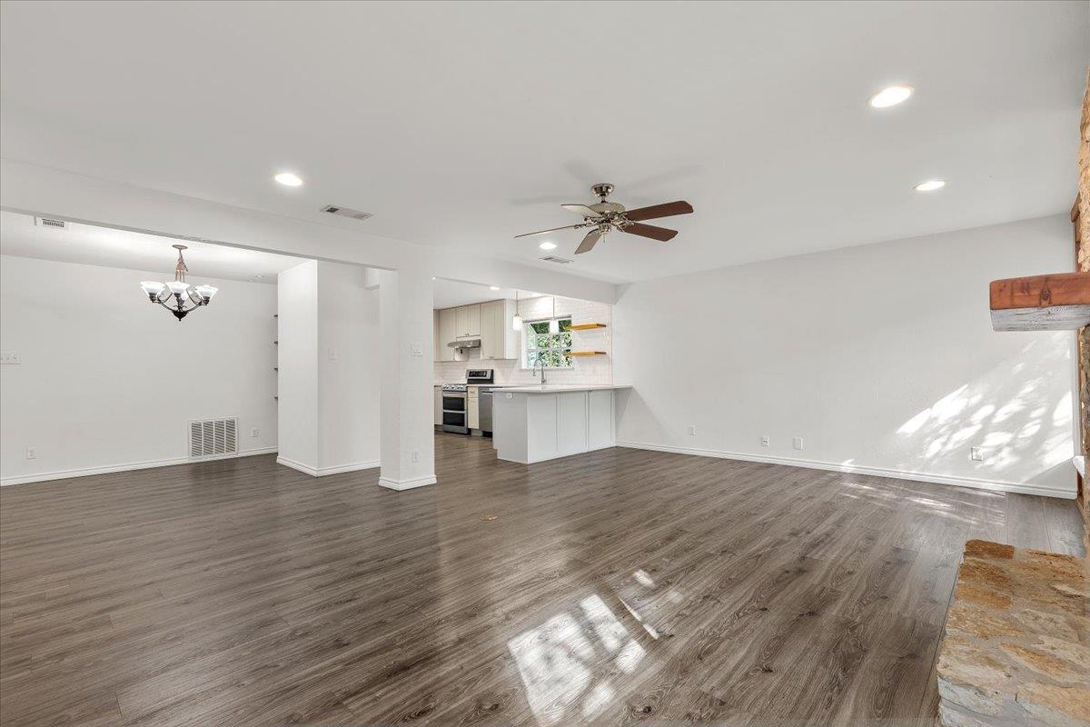 12217 Forsythe DR