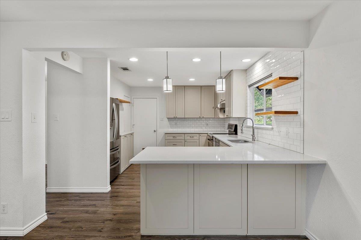 12217 Forsythe DR
