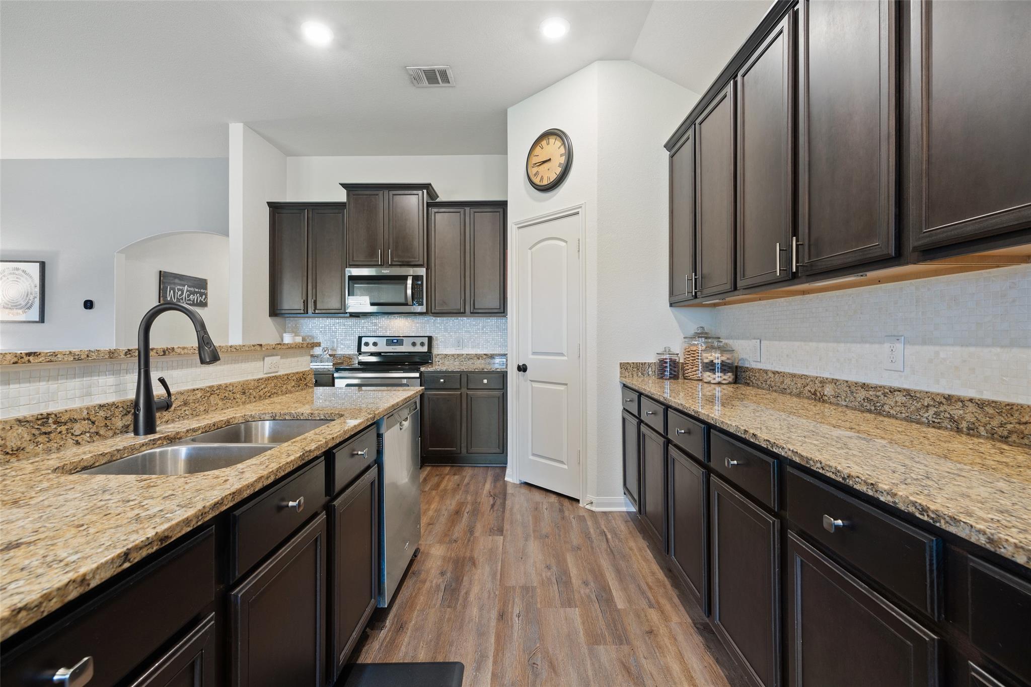 13701 Charles W Fairbanks CV