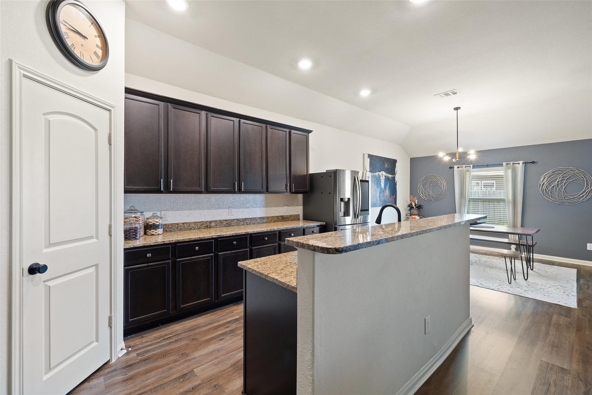 13701 Charles W Fairbanks CV