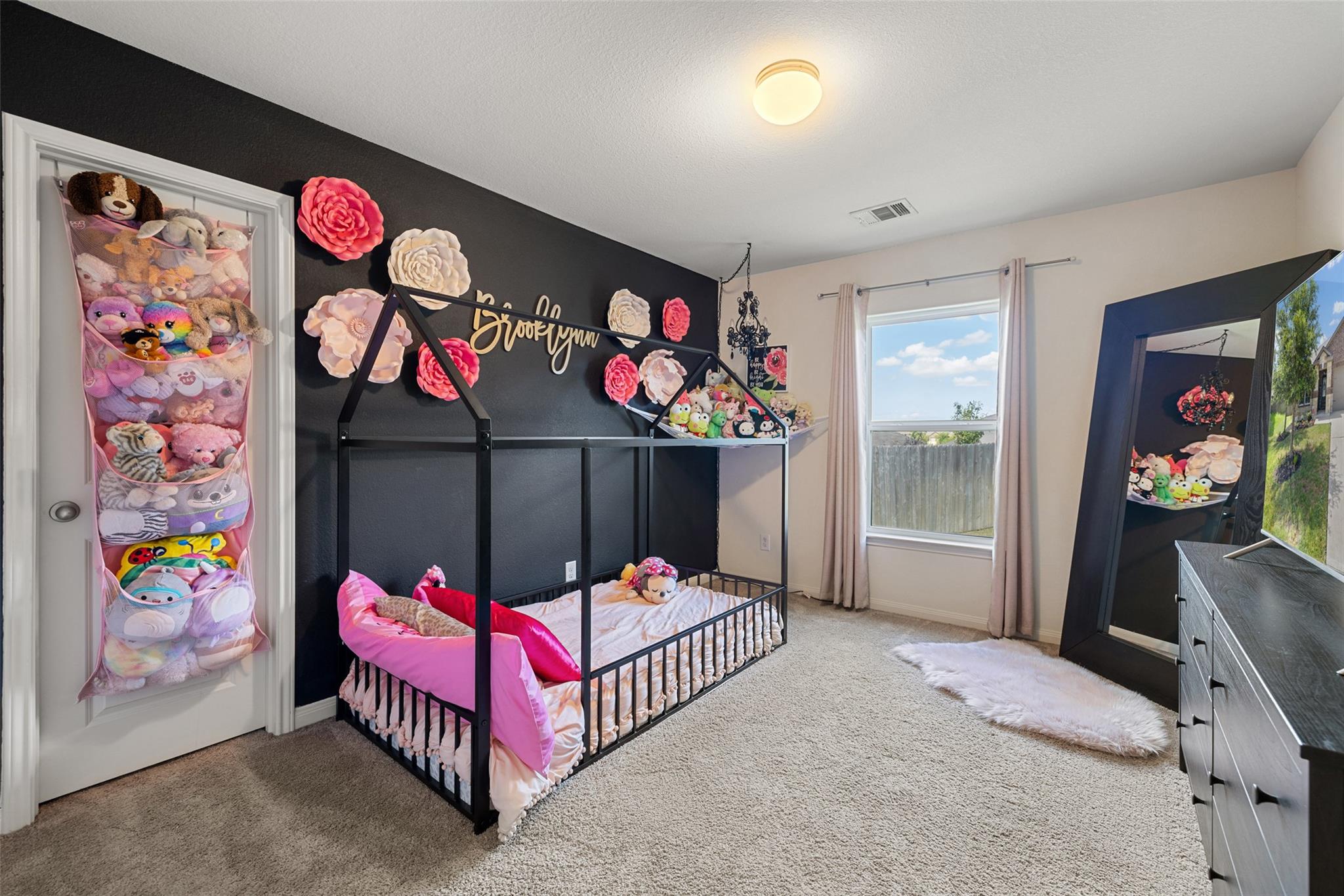 13701 Charles W Fairbanks CV