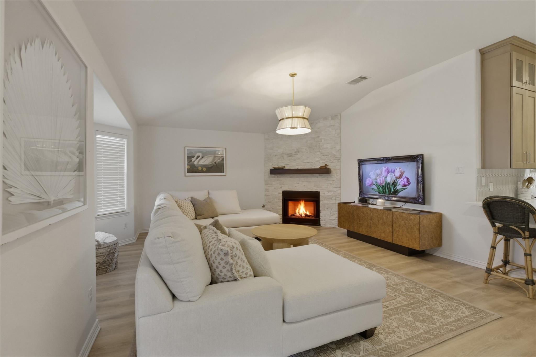 2504 Grand Mission WAY
