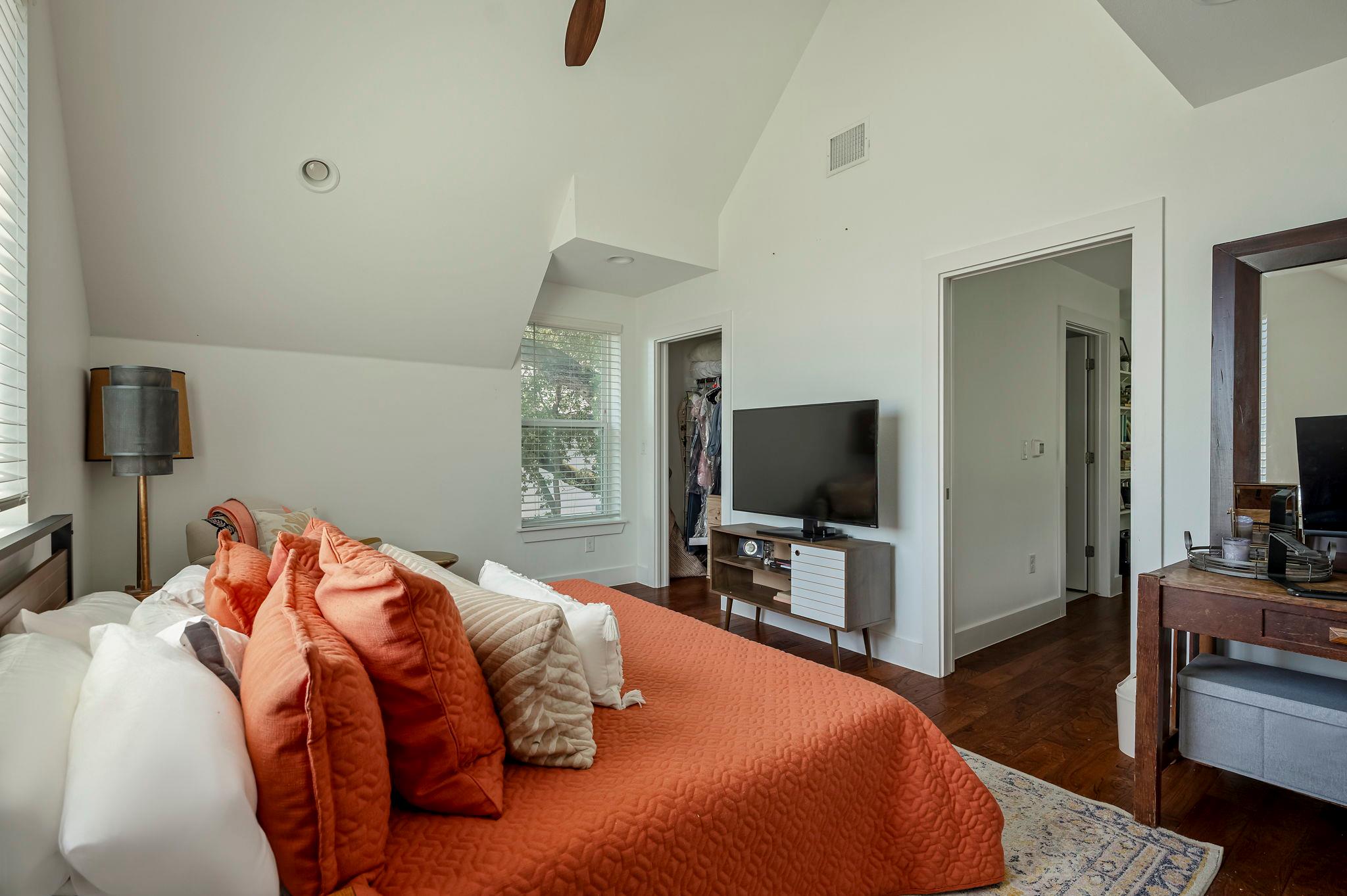 2812 Oak Springs DR # 1