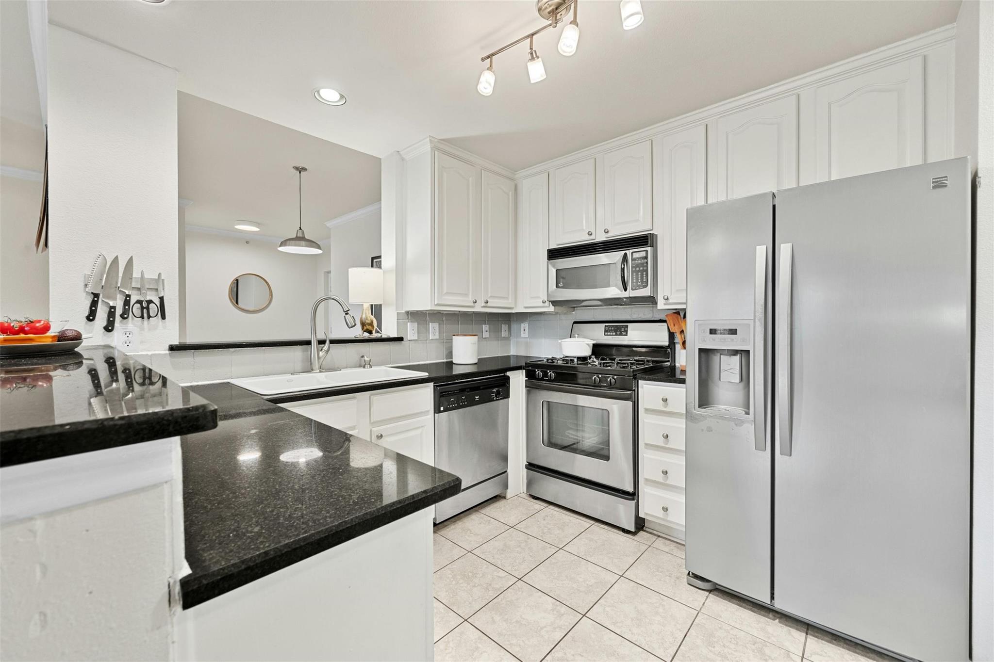 9525 N Capital Of Texas Highway # 433