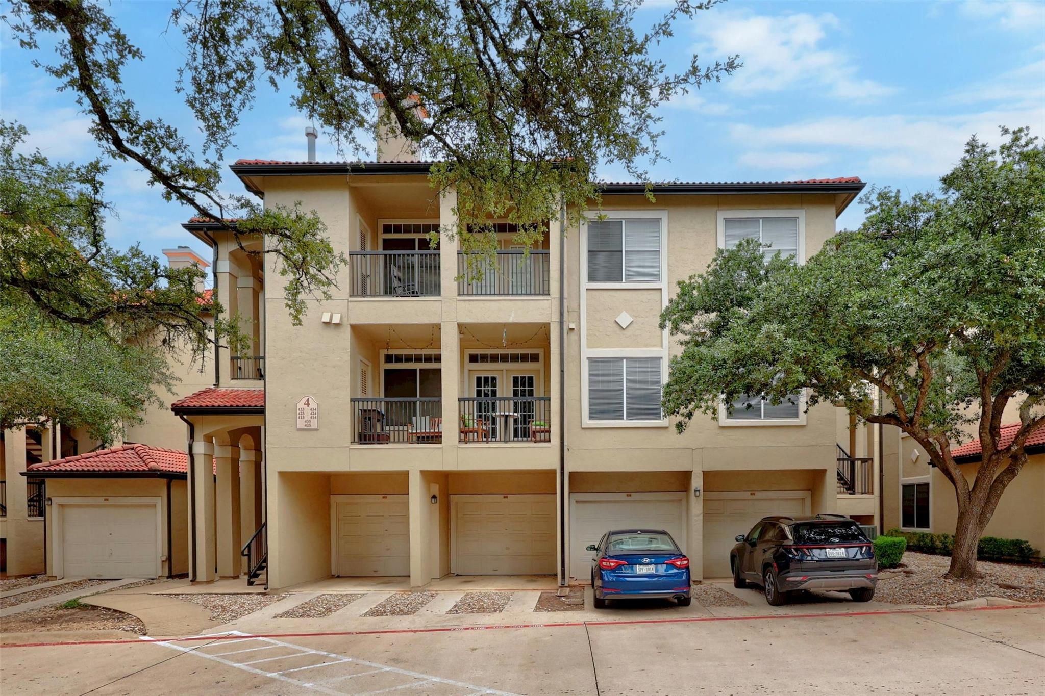 9525 N Capital Of Texas Highway # 433