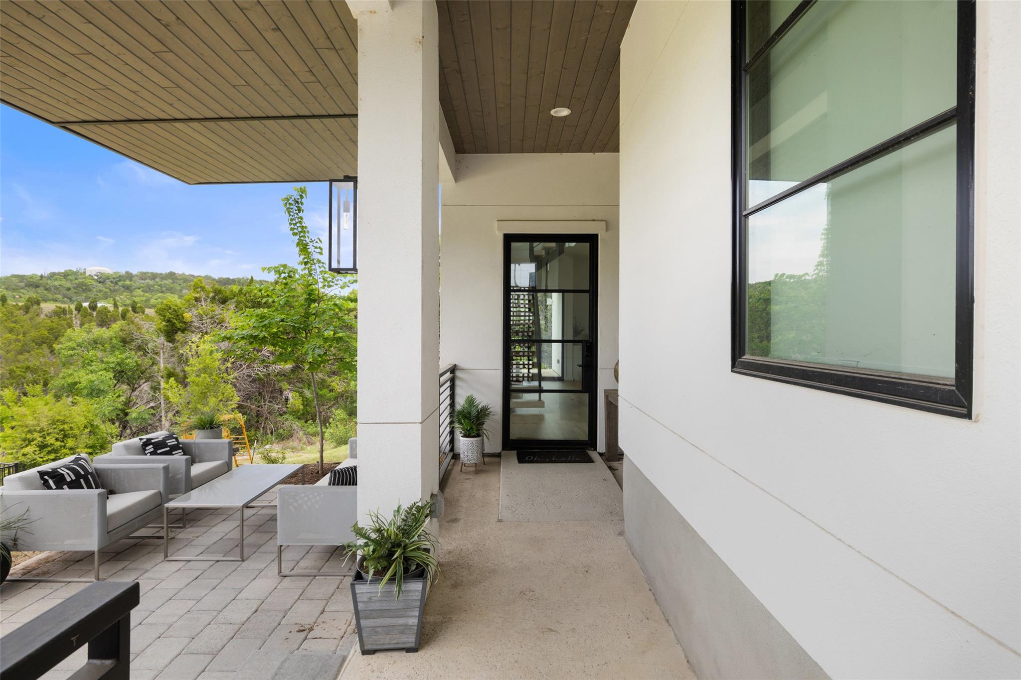 903 Alexia LN