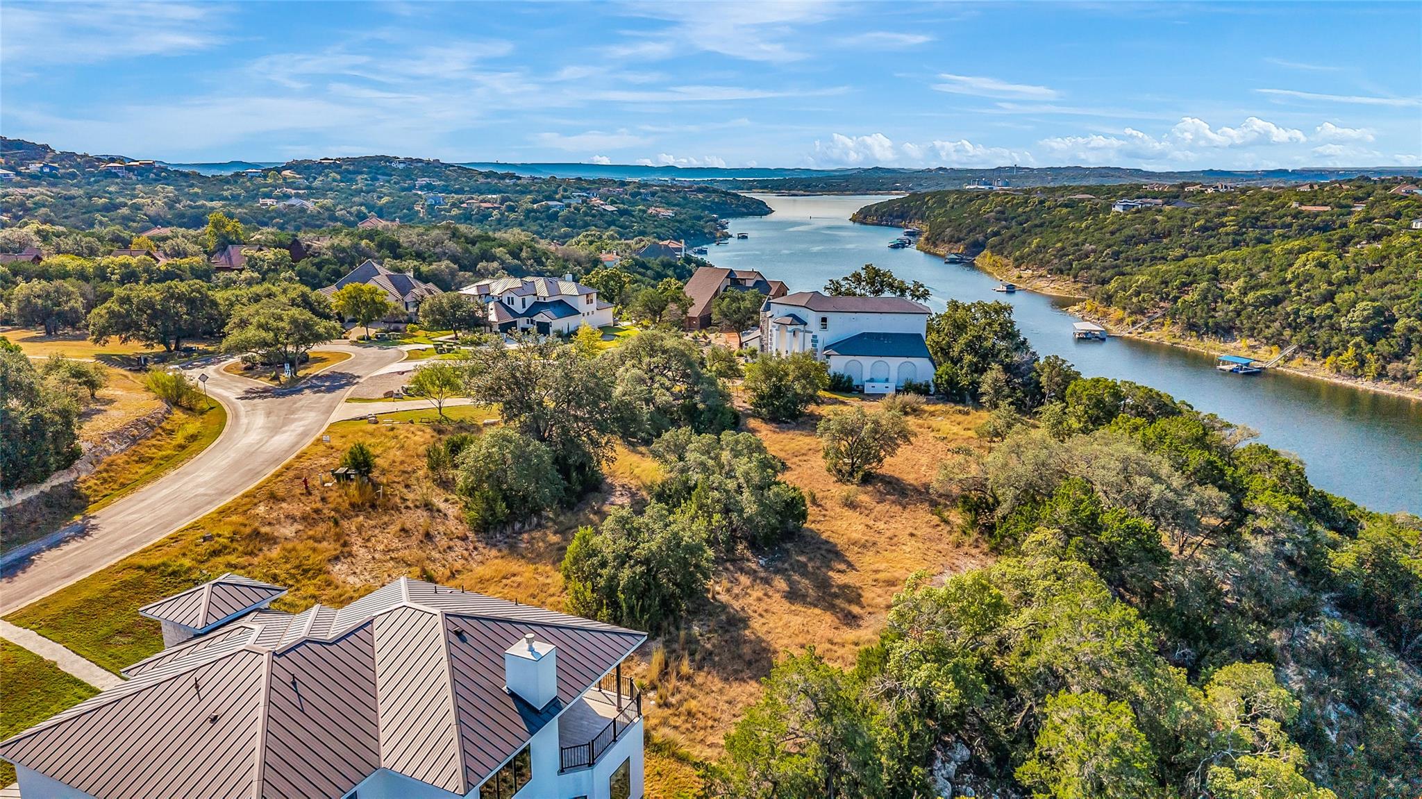 7216 Getaway DR