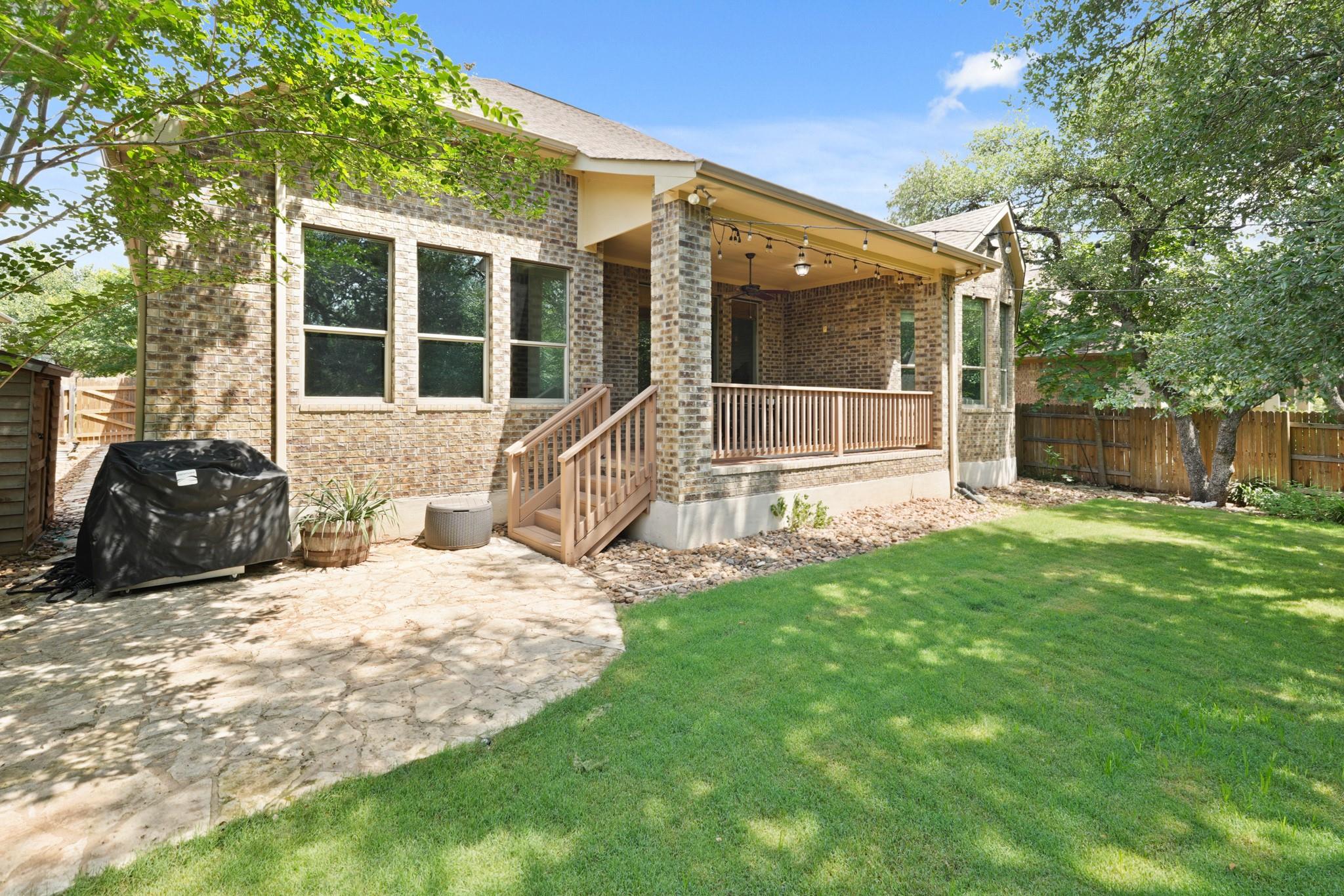 495 Catalina LN