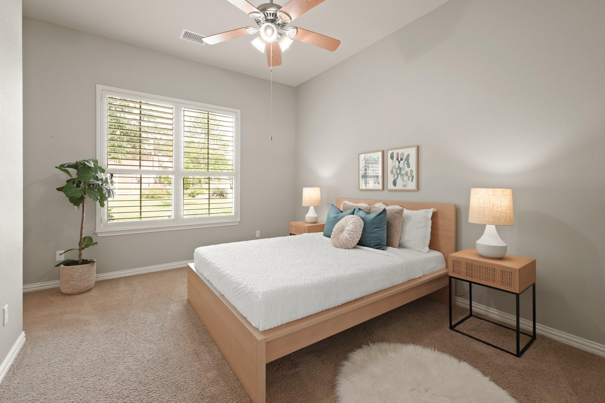 495 Catalina LN